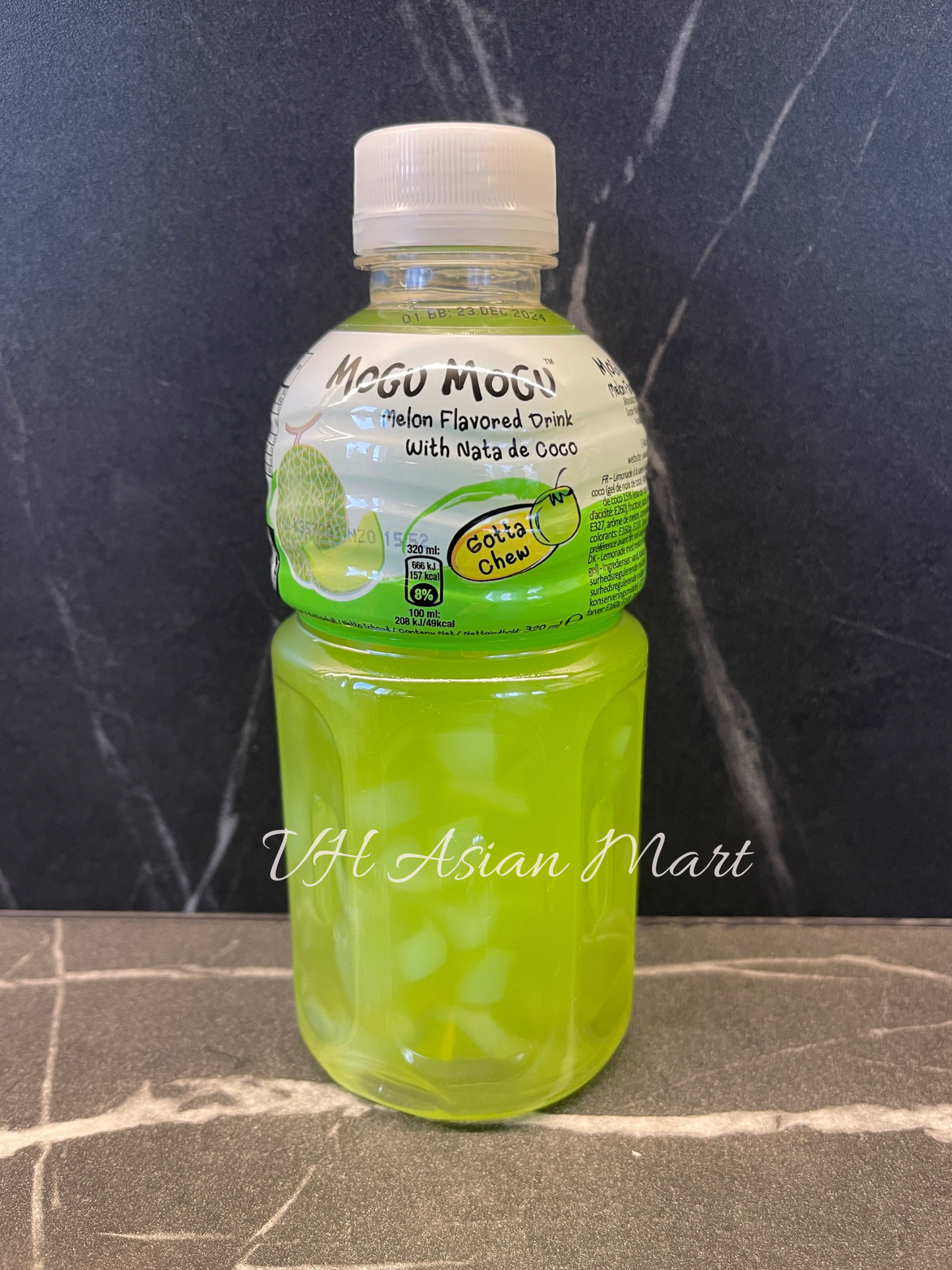 Mogu Mogu Melon Drink with Nata de Coco 320ml